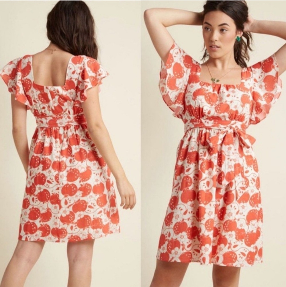 Summer Cottagecore Flutter-Sleeve Apple Print Dress